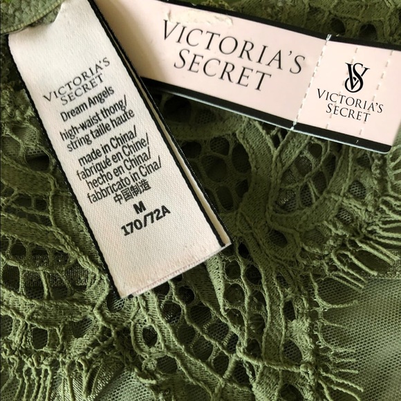 NWT Victoria’s Secret Bra & Panty Set - Picture 8 of 8